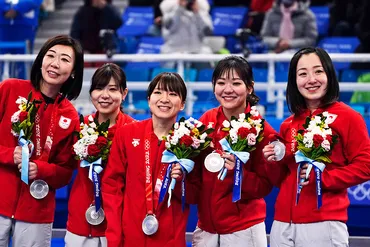 ロコ・ソラーレ藤澤五月、涙の銀メダルで正直に吐露「こんな悔しい表彰式があるんだ」 