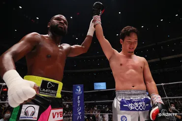 RIZIN】朝倉未来を2R TKOのメイウェザー「試合3時間前に起きた」「相手が何発か当ててくれて盛り上がるきっかけになった」「もっと前からやっていればいいボクサーになった...  