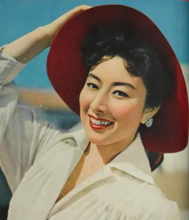 山本富士子