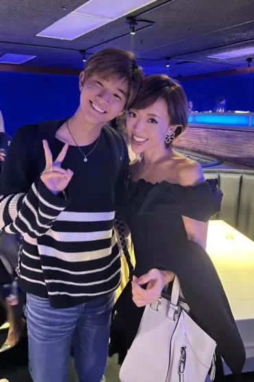 山口達也の元妻・高沢悠子さんが長男との笑顔親子ショット公開