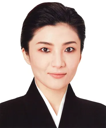 宝塚歌劇団月組次期トップコンビに鳳月杏・天紫珠李