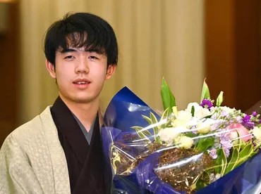 毎小ニュース：文化 藤井さん、最年少で4冠 19歳3か月 竜王を獲得 