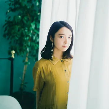 書くことが、もたらしてくれた゛すごく幸せな産みの苦しみの時間゛」――初エッセイ集『いろいろ』上白石萌音インタビュー 
