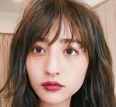 堀田茜は整形で鼻をイジって顔変わった?ハーフ顔は天然なのか高校の卒アルや昔の画像と比較!