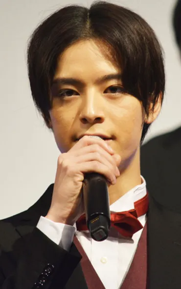 塩野瑛久、祝歳主演ドラマ「五十嵐夫妻は偽装他人」放送前に年公開作品ふり返り