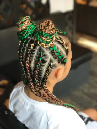 ブレイズヘアってどんな髪型?特徴からブレイズヘアのケア方法、おすすめスタイルまで