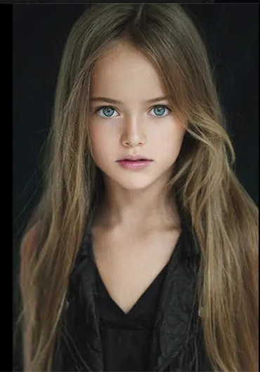世界一美しい少女」クリスティーナ・ピメノヴァスーパーモデルを超える?