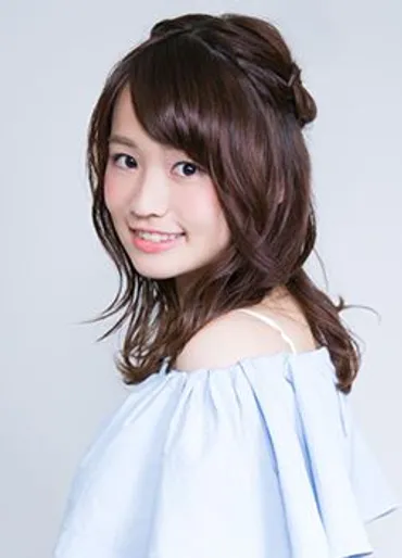 篠原梨菜
