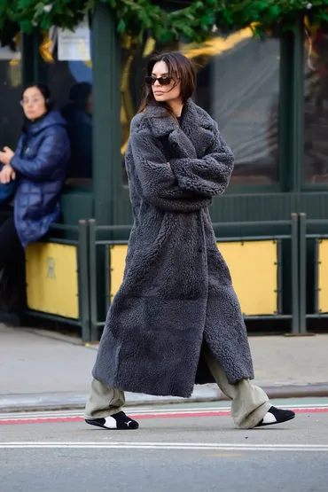 次なるトレンドスニーカーは「プーマ」の゛スピードキャット（speedcat）゛！ セレブ&インフルエンサーのお手本コーディネート