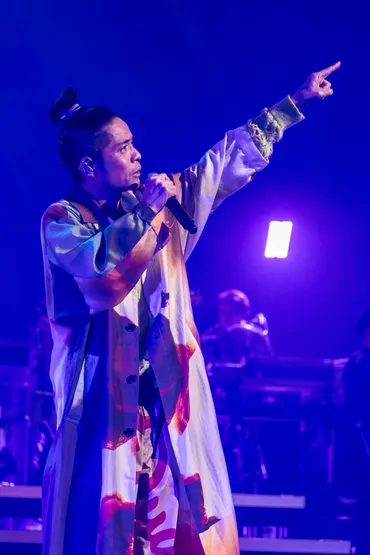 久保田利伸が王道をたっぷり聴かせる全国ツアー終幕、デビュー40周年に圧倒的な歌声を響かせる 