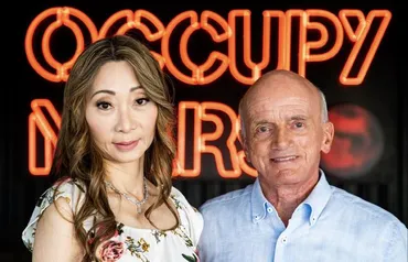 月旅行！デニス・チトー夫妻の宇宙ハネムーン計画とは？デニス・チトー夫妻の月周回旅行が実現へ！