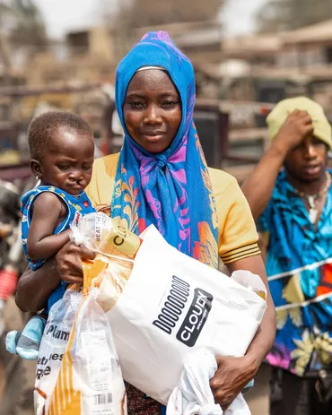 世界最大の「電子廃棄物の墓場」アグボグブロシー