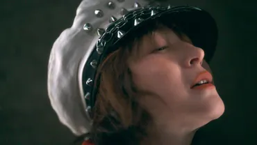 広末涼子が、その生き様を激白!そして見せた涙・・・そのわけは?新たな一歩を踏み出し、多くの注目を集めた広末涼子が、語られることのなかった思いを明かします。