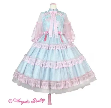 アニメ聖地巡礼の軟軟冰ビンビンの年齢は?着ている服のブランドも特定