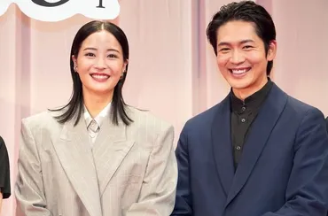 広瀬すず、『遠い山なみの光』で゛夫゛松下洸平のネクタイ結びに苦戦！松下は「一気に和みました」と笑顔(画像22/24) 