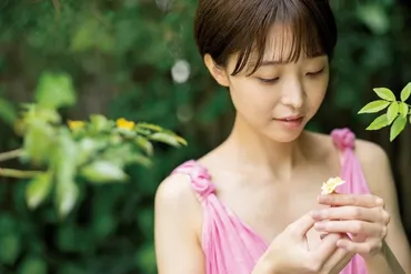 渡邊渚の写真集『水平線』は希望の光？フリーアナウンサーの現在と未来への活動とは？『水平線』発売から現在までの渡邊渚の活動を追う