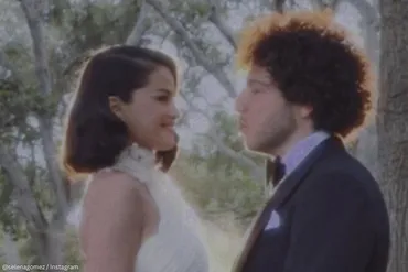 セレーナ・ゴメスとベニー・ブランコが正式に結婚を発表!式写真とアルバム制作秘話にも注目