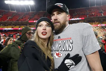 テイラー・スウィフトがNFL選手から贈られた「超豪華8カラットダイヤモンド婚約指輪」に注目集まる(Forbes JAPAN)