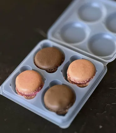 ジョブチューン】満場一致合格のマカロンを前回バージョンと比較しつつ体験してみた【ローソンスイーツ】（チョコレート大事典ケイ） 