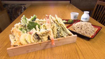 39種類のデカ盛り天ぷら&超ダイナミックな゛お土産゛に驚く山形の名物店!ヒロミもびっくりの『オモウマい店』