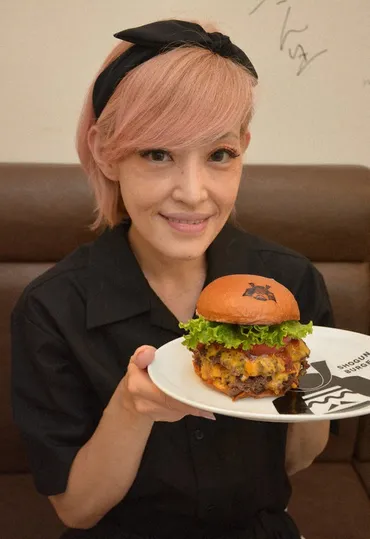 北陸ひと模様:ショーグンバーガーのメインシェフ 扇谷厚子さん(46) 本場の頂点目指し、日々追求 /富山