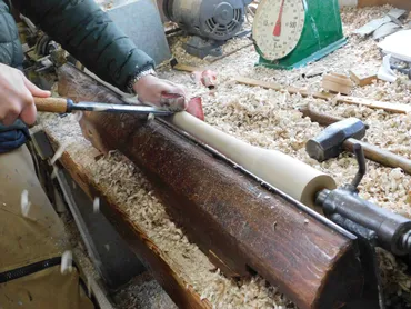 バット作り、匠の技に迫る 