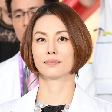 激ヤセ姿゛に心配も》米倉涼子 イベント欠席続き、CM動画も突如削除…゛異変゛続きで懸念される「深刻な体調不良」(女性自身)