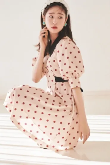 なつかし柄』で春を先取り♡ 髙橋ひかるが着こなすモダンなはいからコーデ 