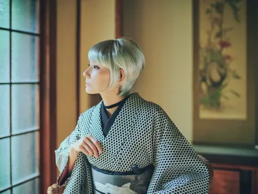 惹かれたら゛運命゛だと思って引き取る」吉田羊が楽しむアンティーク着物との出会い 