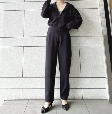 【ユニクロ ドライスウェットタックテーパードパンツ】履き心地抜群？着こなしを徹底解説！（レビュー）ユニクロ ドライスウェットタックテーパードパンツ徹底解剖！快適さと美シルエットの両立