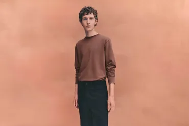 ユニクロ ユー初のヒートテック゛1枚で着られるロングTシャツ゛、コットンの風合いと従来の機能性を両立 