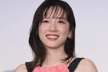 純粋に楽しめない」永野芽郁 主演映画が興行収入1位も不倫報道の悪影響…手繋ぎシーンも