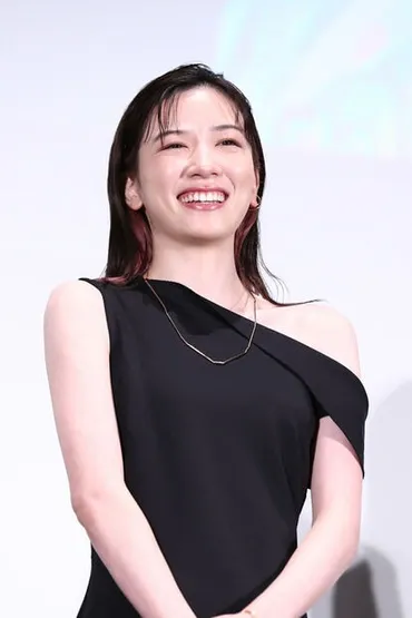 永野芽郁」が海外映画祭でしれっと復帰！ 東村アキコ氏との゛気まずい横並び゛でも笑顔をつくれる「鋼メンタル」 