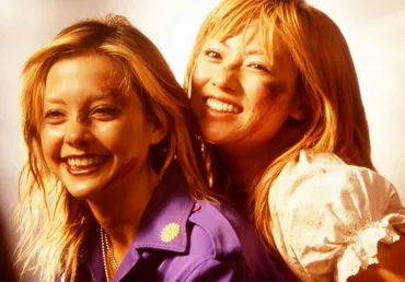 土屋アンナ、躍進の軌跡！映画『下妻物語』から現在までの活躍を徹底解説！土屋アンナ、20周年記念映画『下妻物語』リバイバル上映決定！あの頃から変わらない魅力とは？