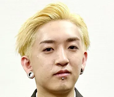 タトゥーすげーな」YOASOBI・Ayase〝黒髪＆タトゥーびっしり〟近影に「髪はやっぱり黒がいい」「超かっこええ」と反響続々（西スポWEB  OTTO!）