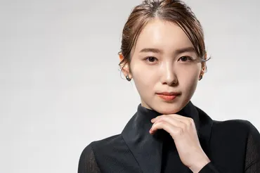 飯豊まりえ、モデルから女優、そしてミラノへ！その魅力と現在地とは？ミラノコレクションから、ファッション、そして表現者としての未来