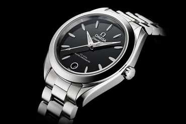 オメガ シーマスター アクアテラ 30mmはどんな時計？洗練されたデザインと高機能を徹底解説？シーマスター アクアテラ 30mmの魅力とは？デザイン、機能、素材を深掘り