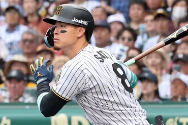 藤川監督が目を細める佐藤輝明の成長  ロマン砲から゛頼もしい4番゛に覚醒したワケ「守備で腰が据わって、練習に没頭しだした」