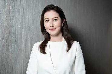 山本モナさんの司法試験合格！49歳で弁護士に？子育てとの両立の秘訣とは？3児の母、山本モナさんの司法試験合格までの道のり