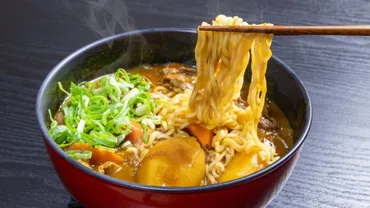 ジョブチューン】薬膳風さばカレーラーメンの作り方。餃子の王将 大藪一郎さん考案 アレンジラーメンレシピ 