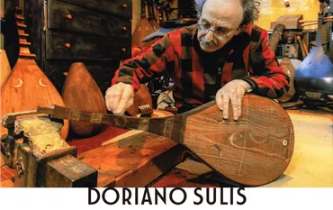 イタリアから琵琶の音色を伝える職人、ドリアーノ・スリス氏の挑戦とは？琵琶修復家ドリアーノ・スリス：イタリア人職人の日本文化への情熱