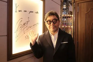 秋元康氏、作家生活50年 今でもアイドル楽曲作詞できる理由「ずっと片想いしている」「17歳の夏のイメージのまま」:山陽新聞デジタル