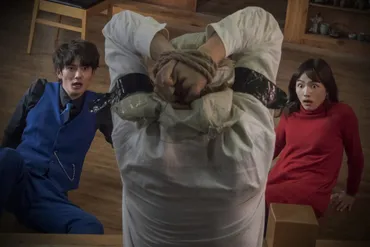 入江悠監督が語る！ 岡田将生＆川口春奈共演『聖地X』オール韓国ロケで感じた゛熱量゛と日本映画界の構造的危機 