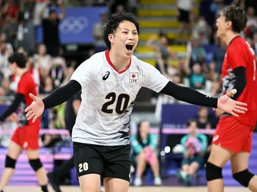 山本智大選手ってどんな人？バレーボール界の守護神、その活躍と素顔に迫る！日本代表リベロ山本智大選手：生い立ち、キャリア、そして家族。