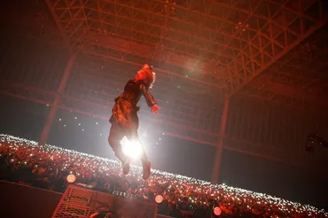 HYDEここにある光は全て意味のある光！HYDEソロ「ANTI ファイナル」2年の時を経てファンと共に完成！ – HYDE Fan Site