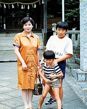 上沼恵美子の子供・長男のスピード離婚原因が衝撃的！次男はえみちゃんねるの構成作家。