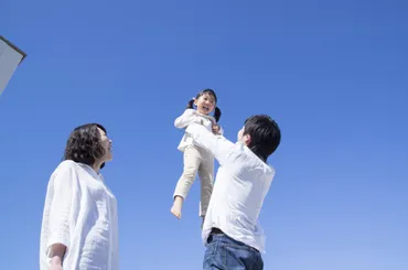 こんなパパと子育てしたい!さまぁ~ずの三村パパ・大竹パパのコンビ愛&家族愛エピソードをご紹介! ママリ