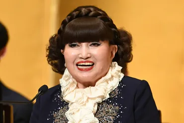 黒柳徹子とは？トットちゃん、トモエ学園、結婚、家族、そして現在？多才な黒柳徹子の知られざる素顔