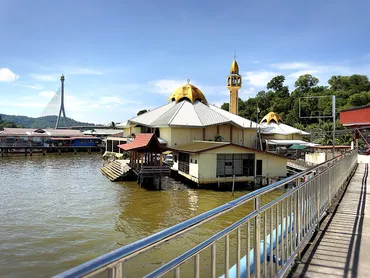 ブルネイに来たら世界最大の水上集落カンポン・アイール（Kampong Ayer）を見に行こう！ 