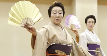 田中角栄はじめ歴代総理も通いつめて 芸者として初の旭日双光章を受勲した赤坂育子さん(85)(2ページ目)